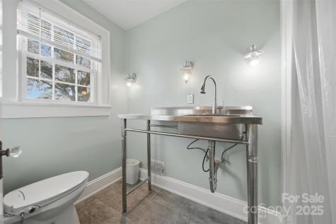 323 4th Street Place SW Hickory NC 28602