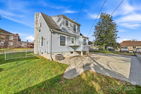 323 4th Street Place SW Hickory NC 28602