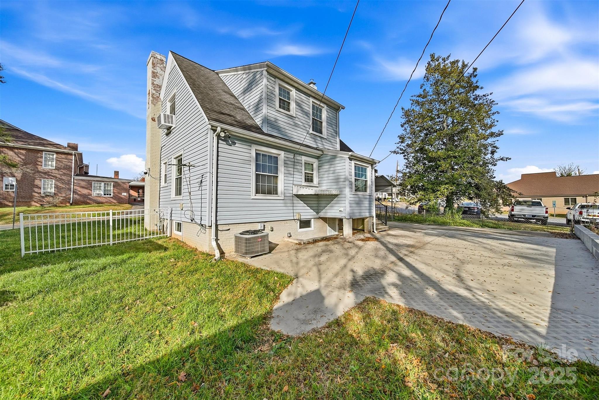 323 4th Street Place SW Hickory NC 28602