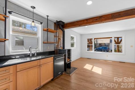 170 Riverview Drive Asheville NC 28806