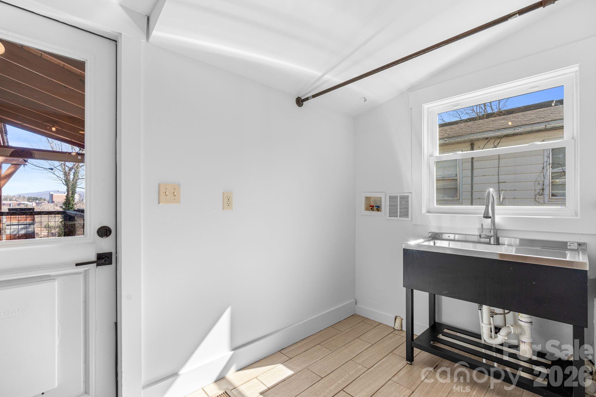 170 Riverview Drive Asheville NC 28806