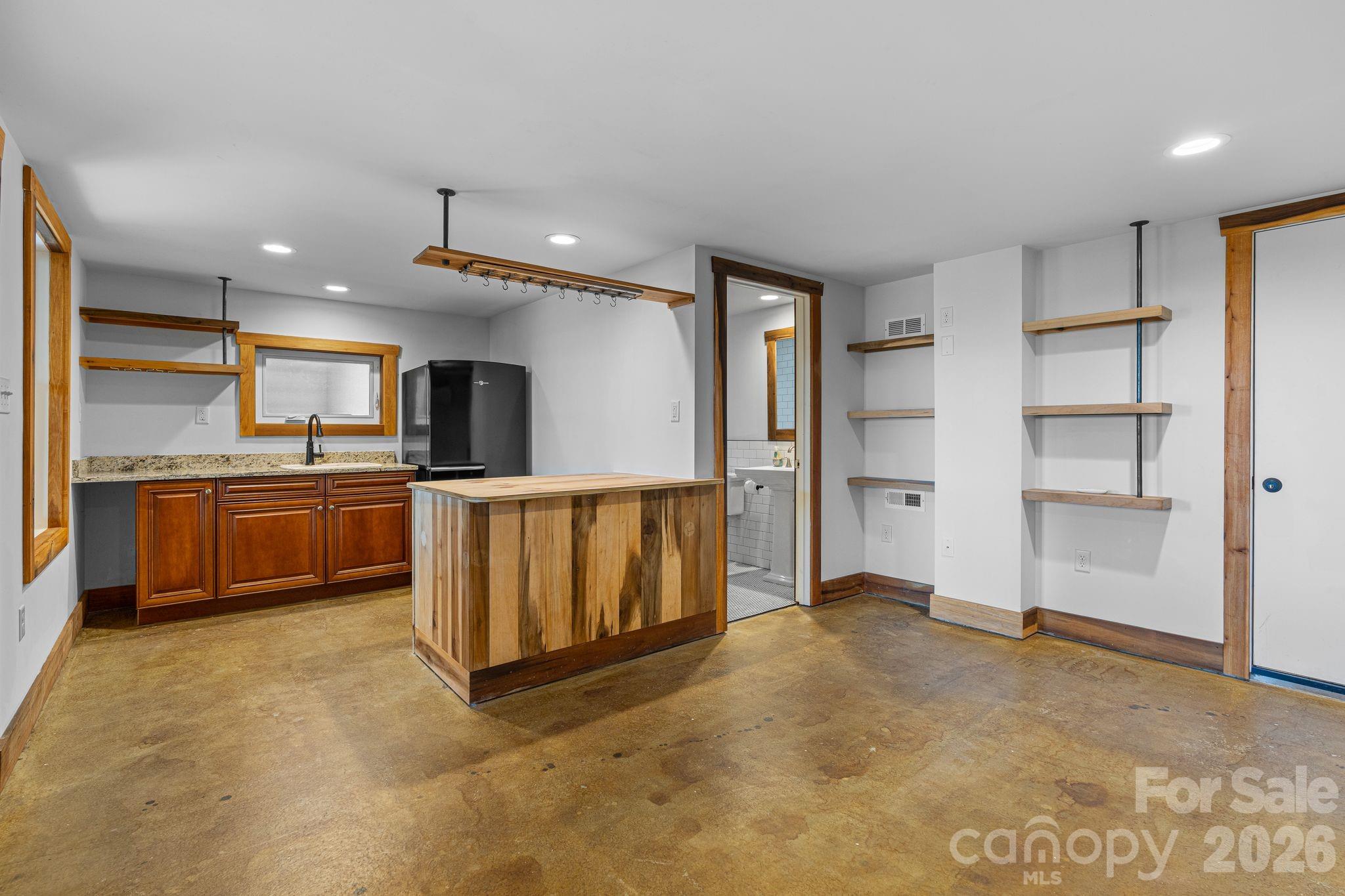 170 Riverview Drive Asheville NC 28806