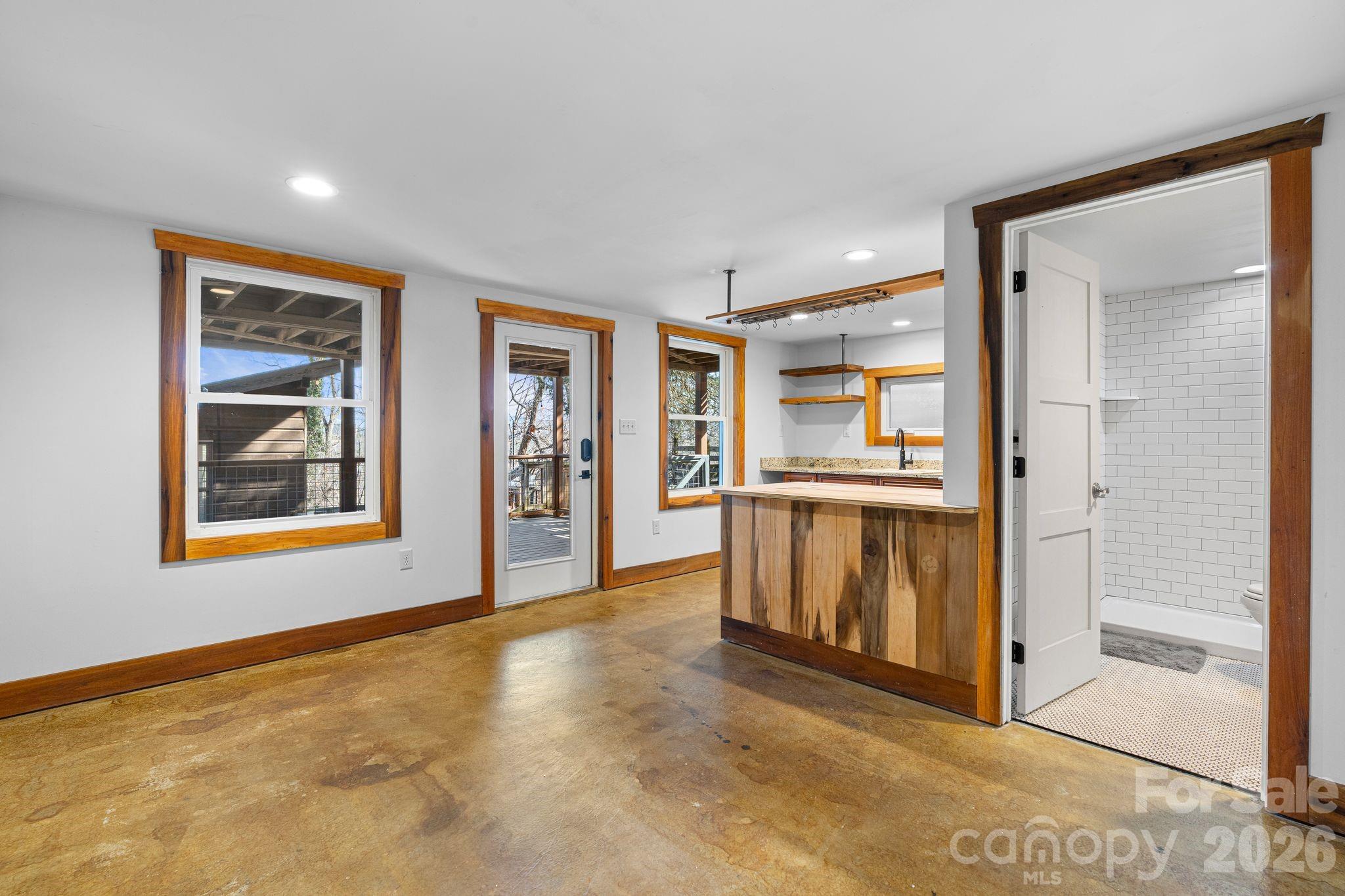 170 Riverview Drive Asheville NC 28806