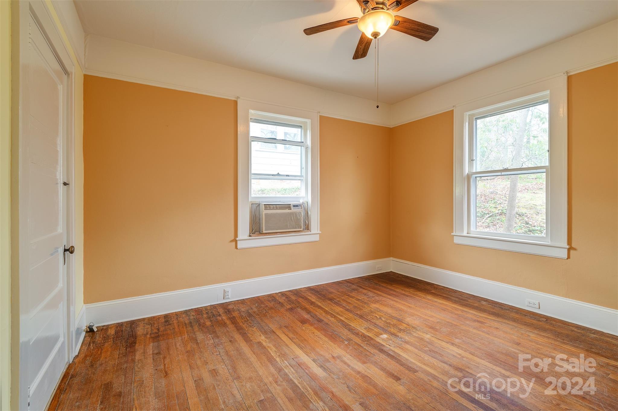 30 Linden Avenue Asheville NC 28801