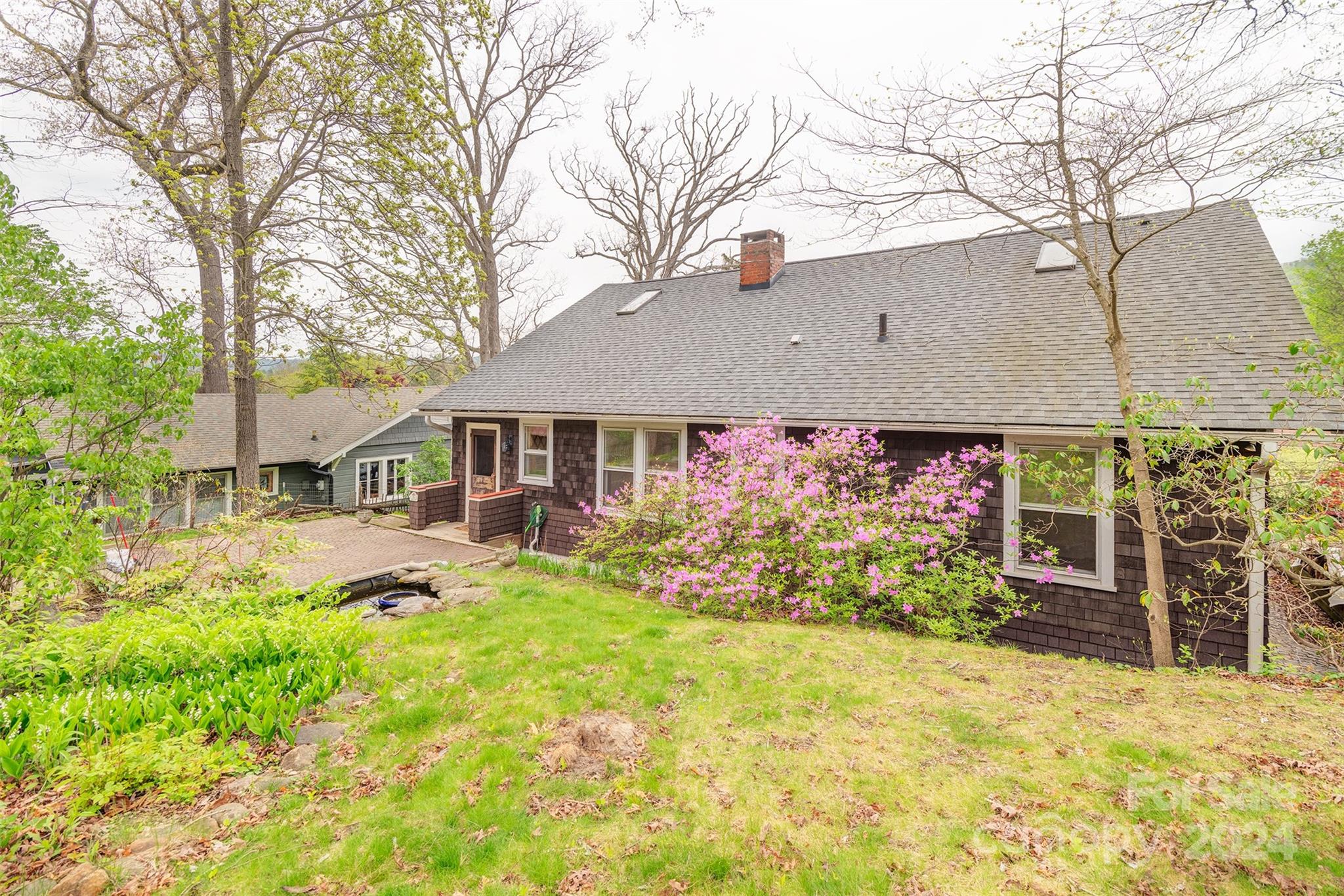 30 Linden Avenue Asheville NC 28801