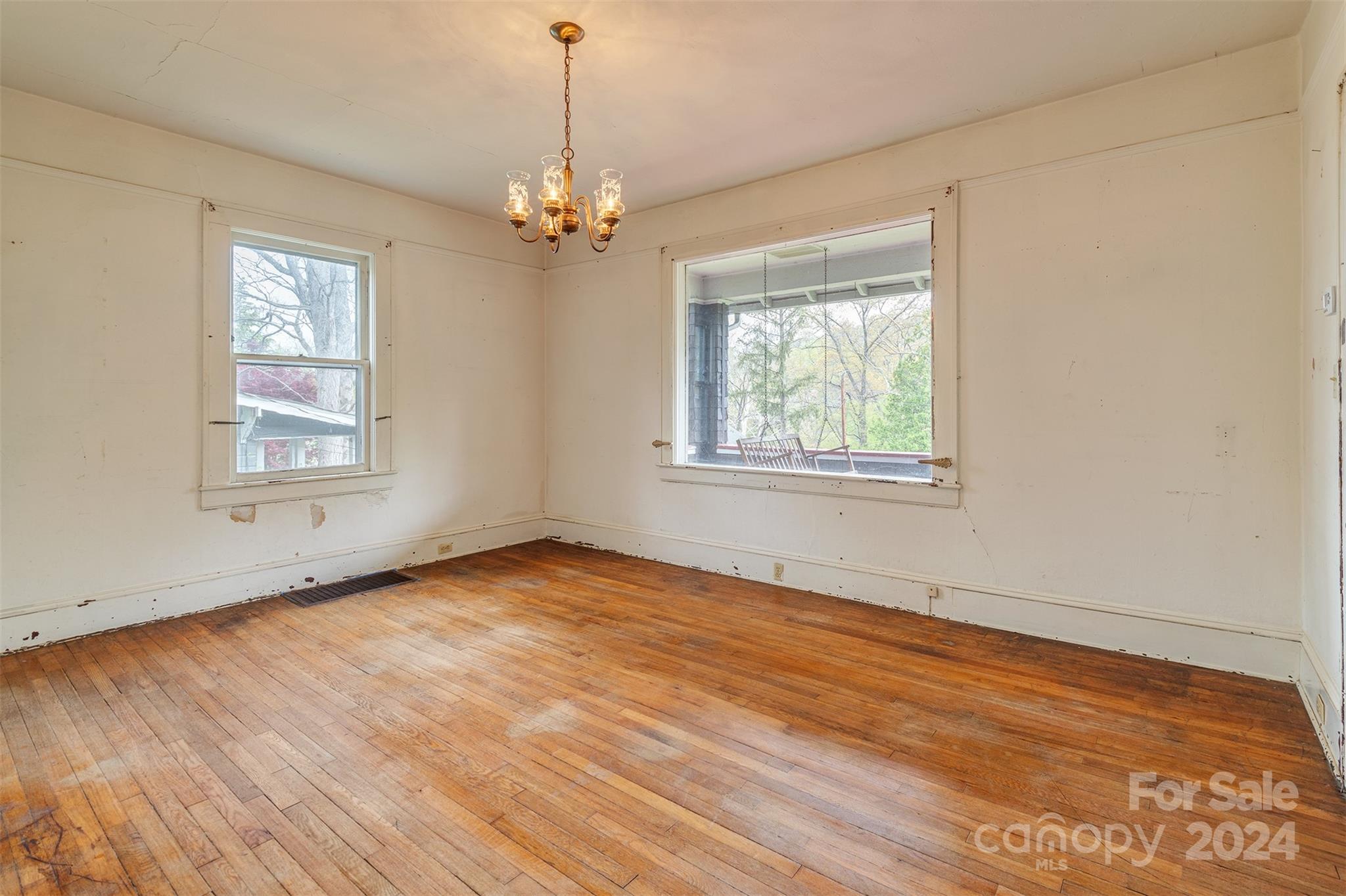 30 Linden Avenue Asheville NC 28801
