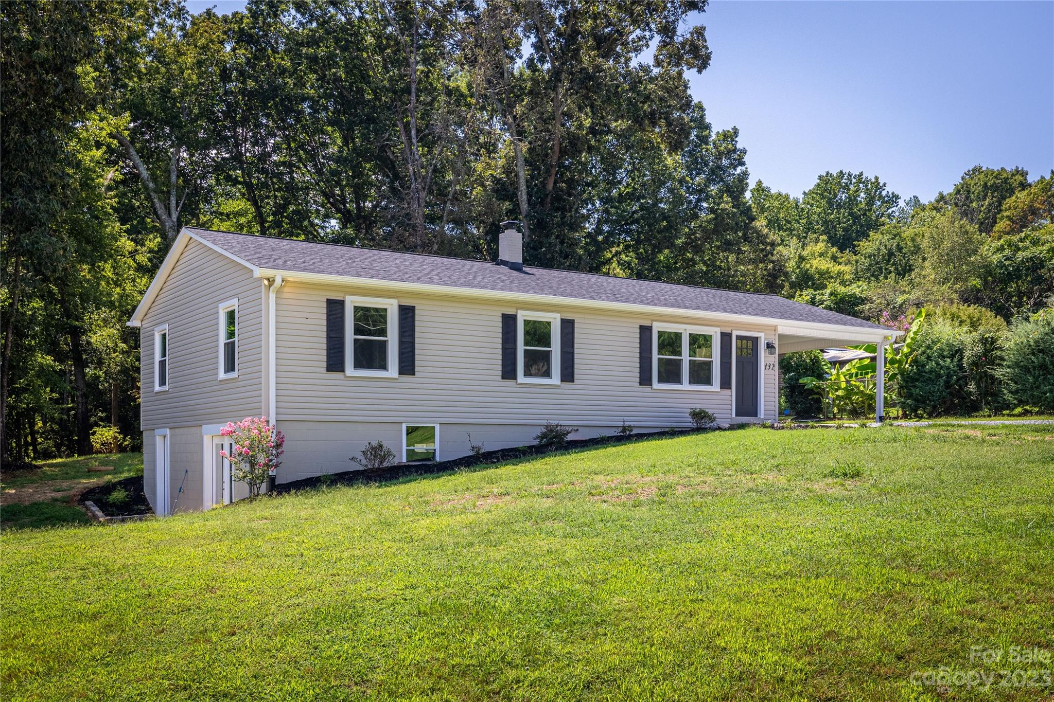 132 Piercy Avenue Morganton NC 28655