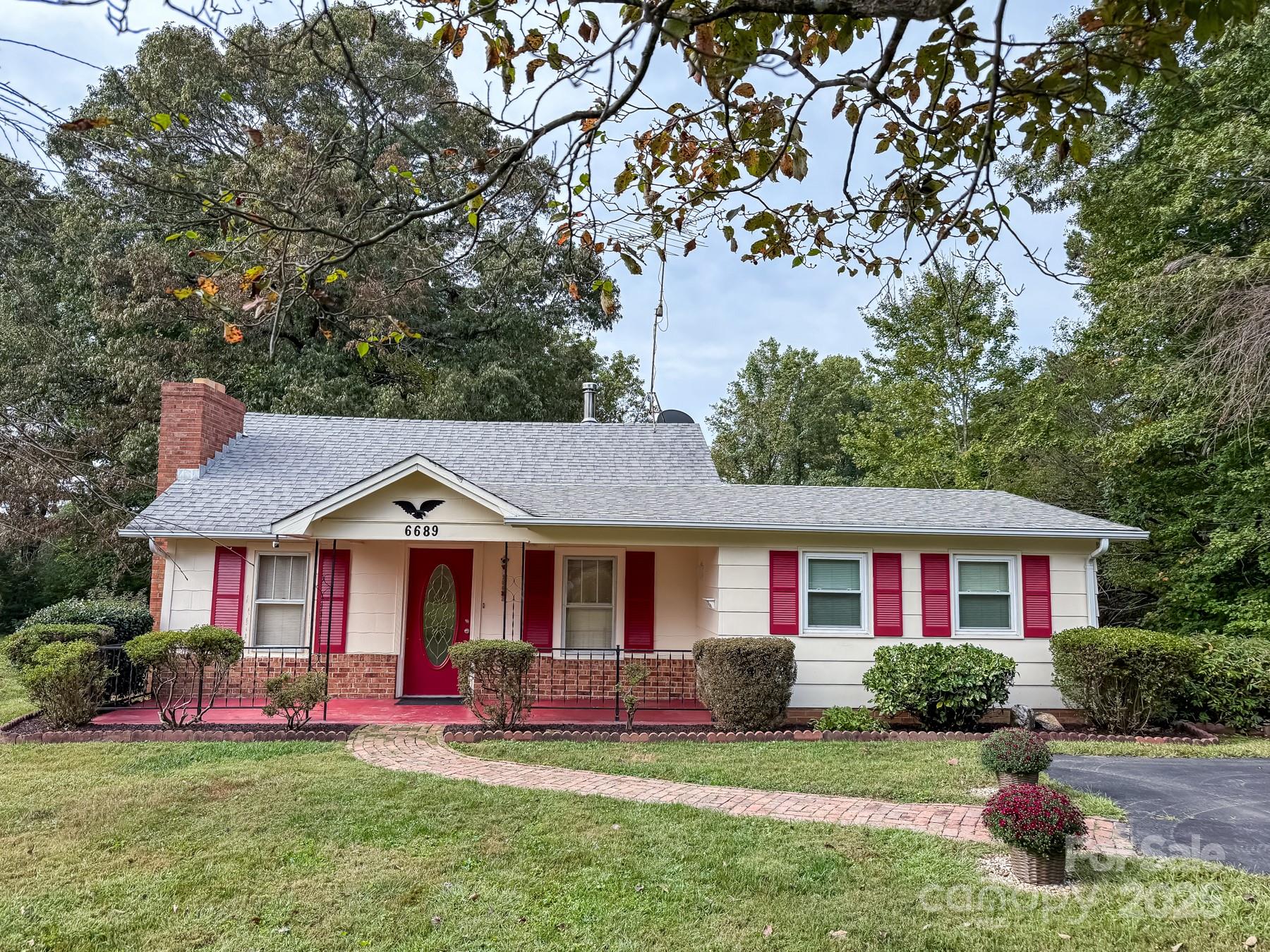 6689 Hildebran Shelby Road Hickory NC 28602