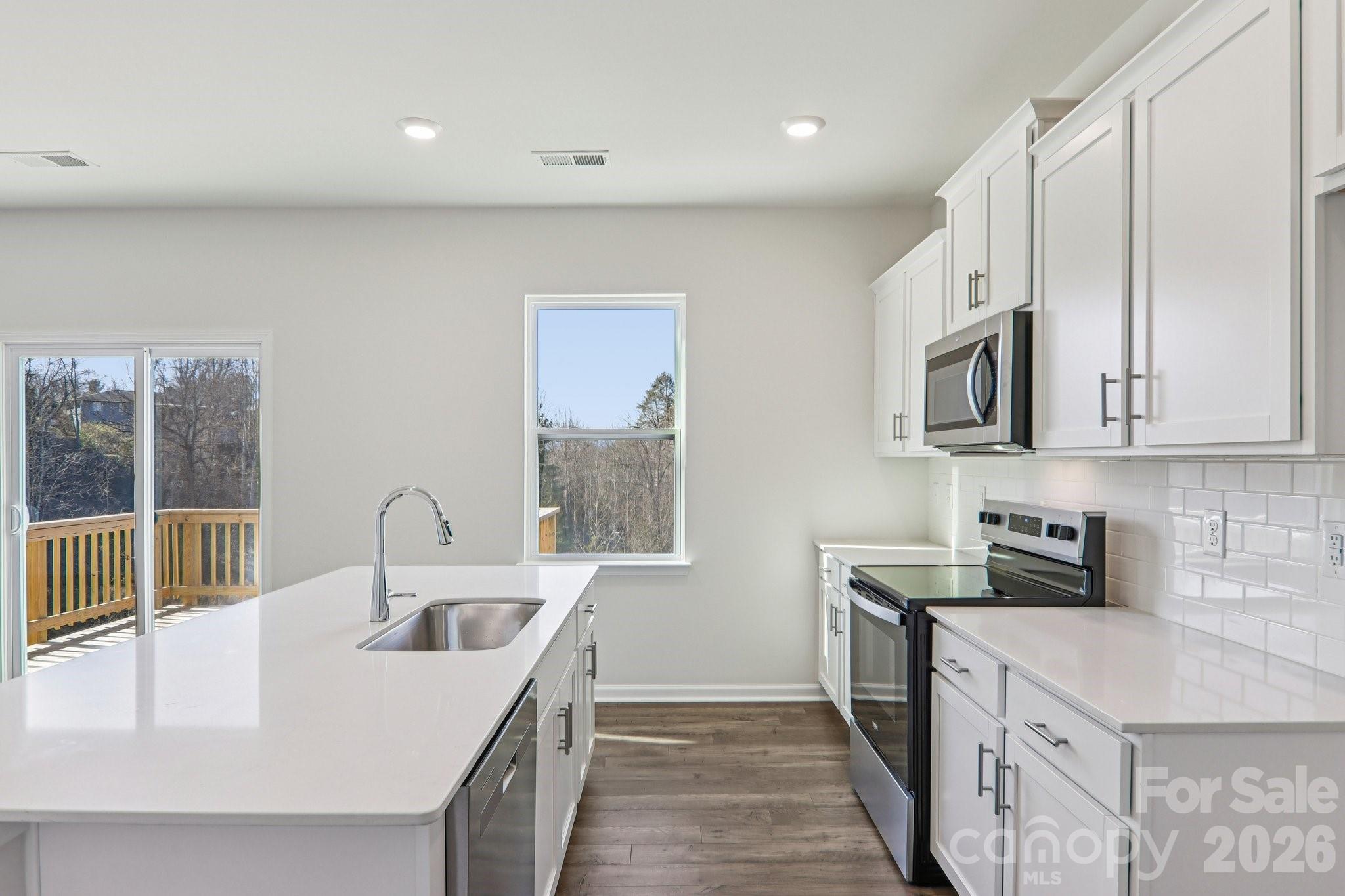 827 Adelston Lane Asheville NC 28804