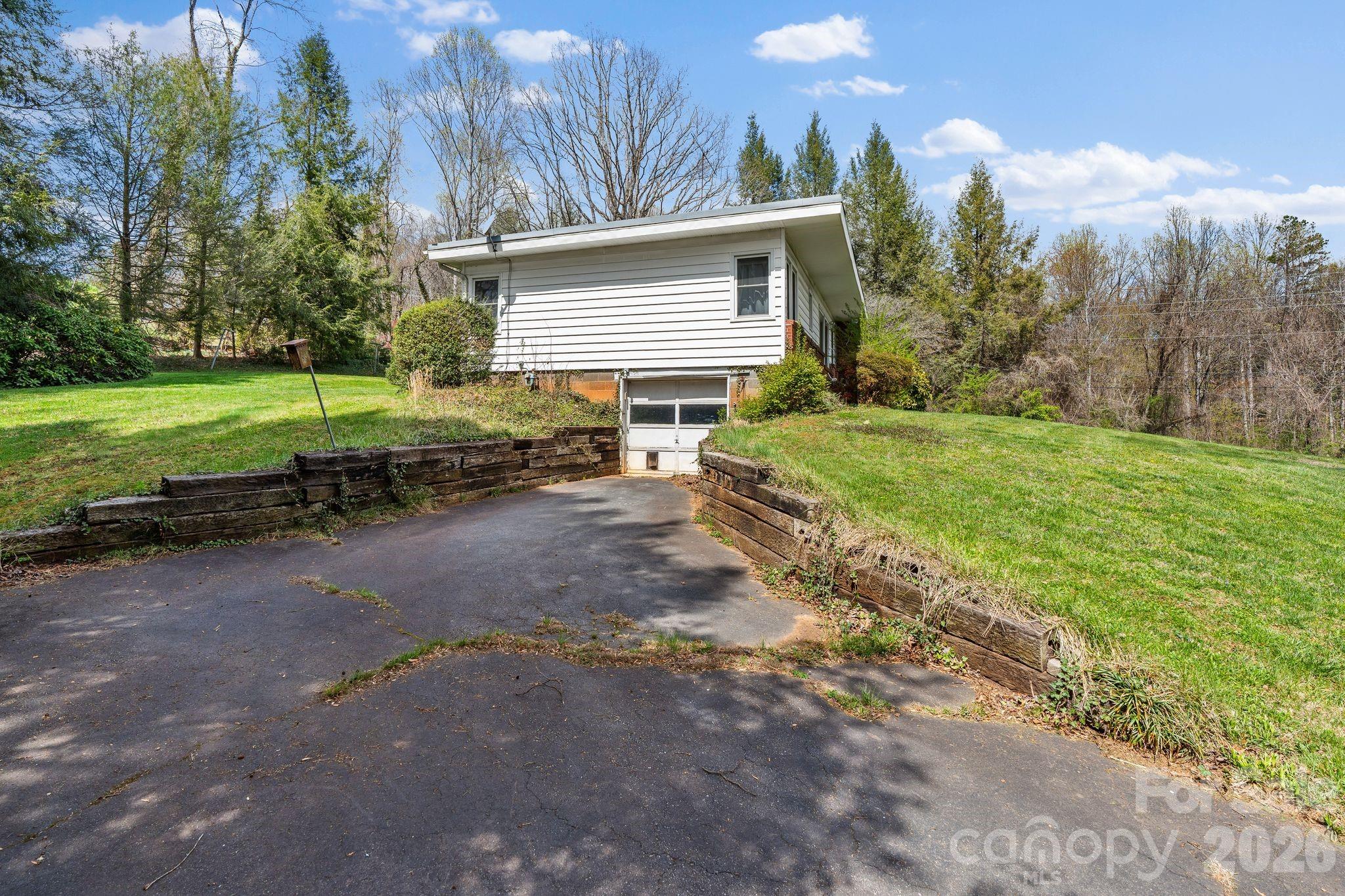 7 Acton Woods Road Candler NC 28715