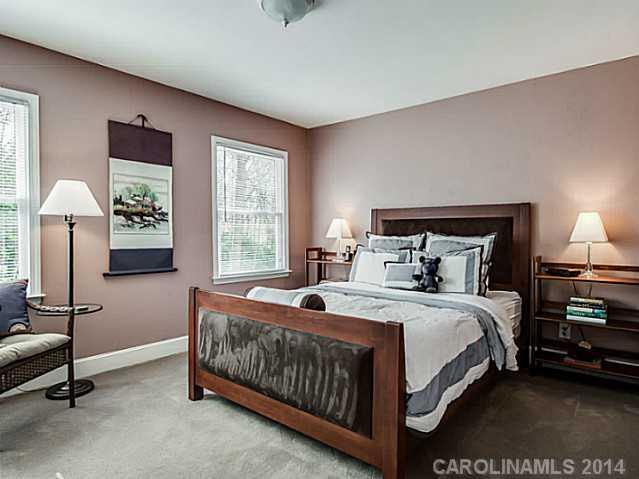3215 Ravencliff Drive Charlotte NC 28226