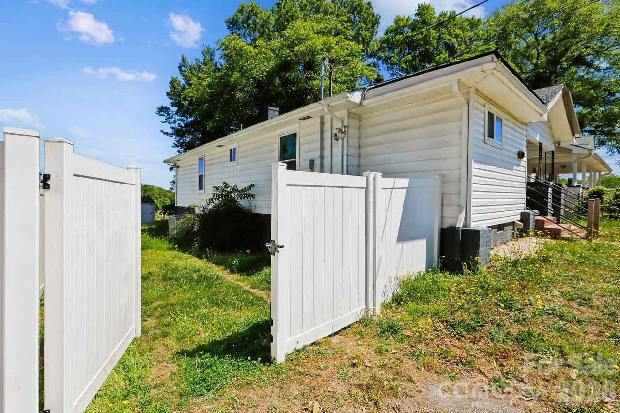 408 E Park Avenue Gastonia NC 28054