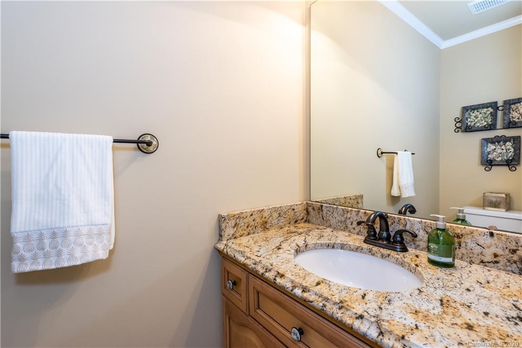 5047 Hickory Lake Lane Matthews NC 28105