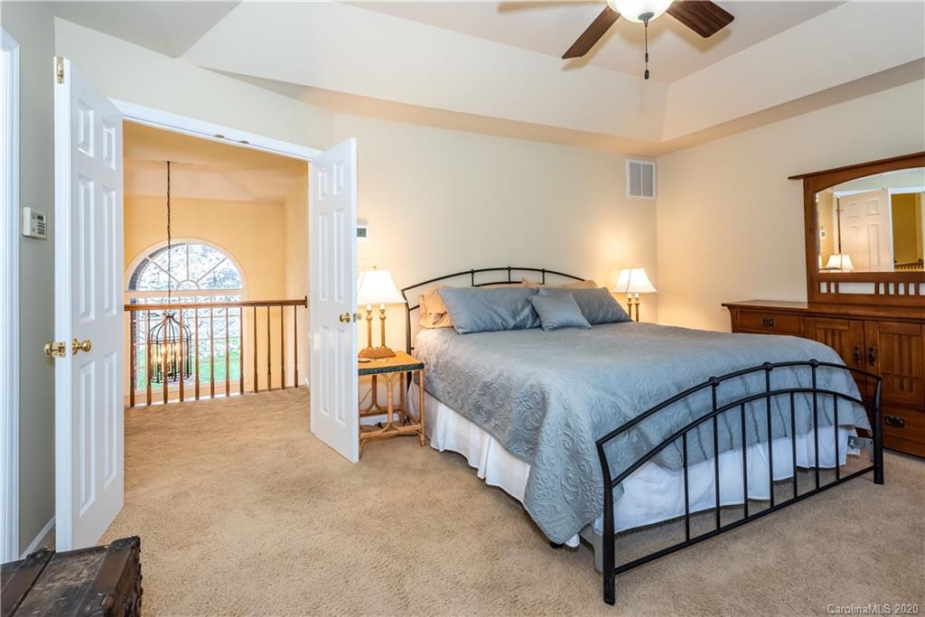 5047 Hickory Lake Lane Matthews NC 28105