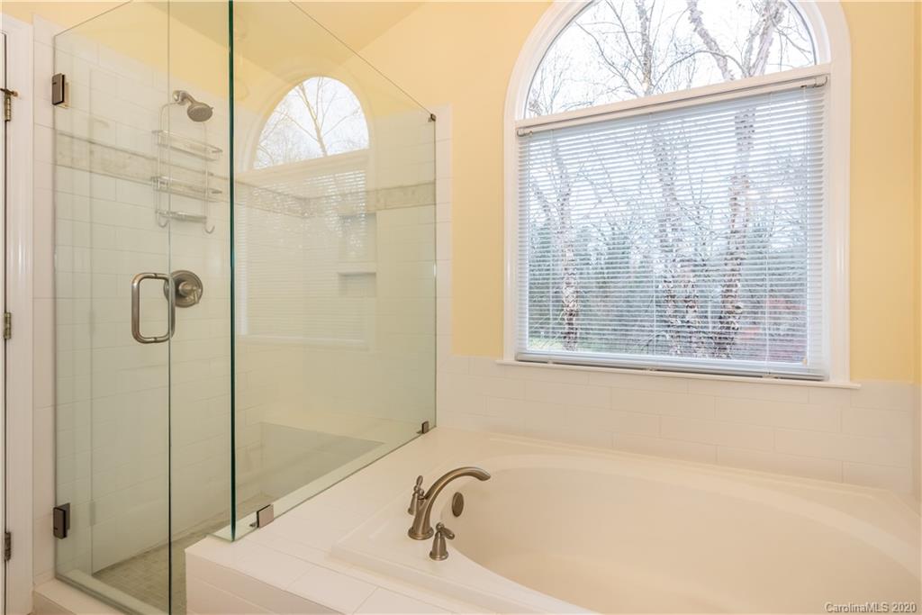 5047 Hickory Lake Lane Matthews NC 28105