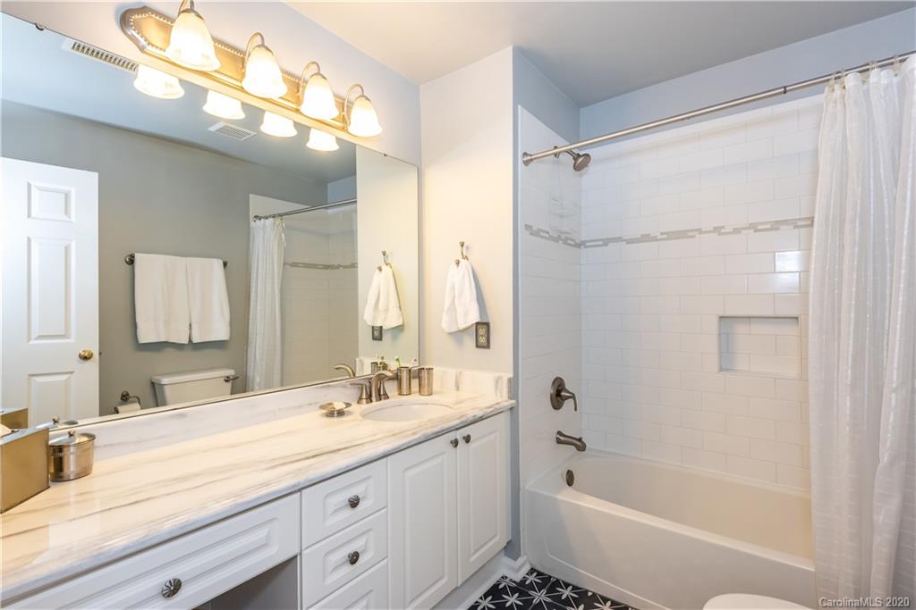 5047 Hickory Lake Lane Matthews NC 28105