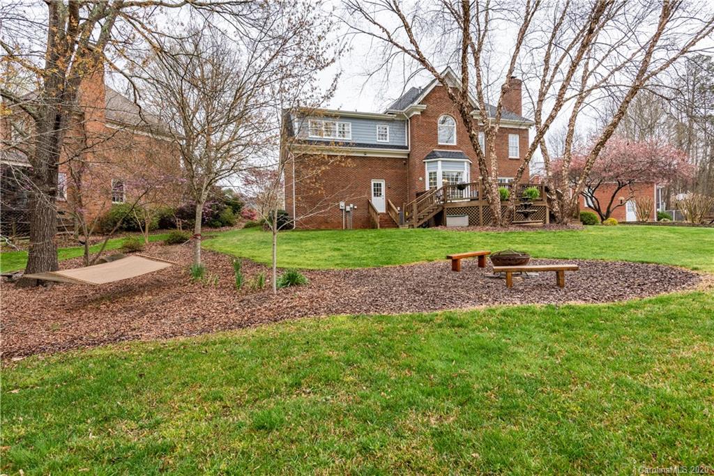 5047 Hickory Lake Lane Matthews NC 28105