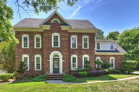 6504 Hunter Pine Lane Charlotte NC 28270