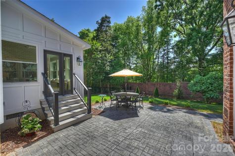 6504 Hunter Pine Lane Charlotte NC 28270