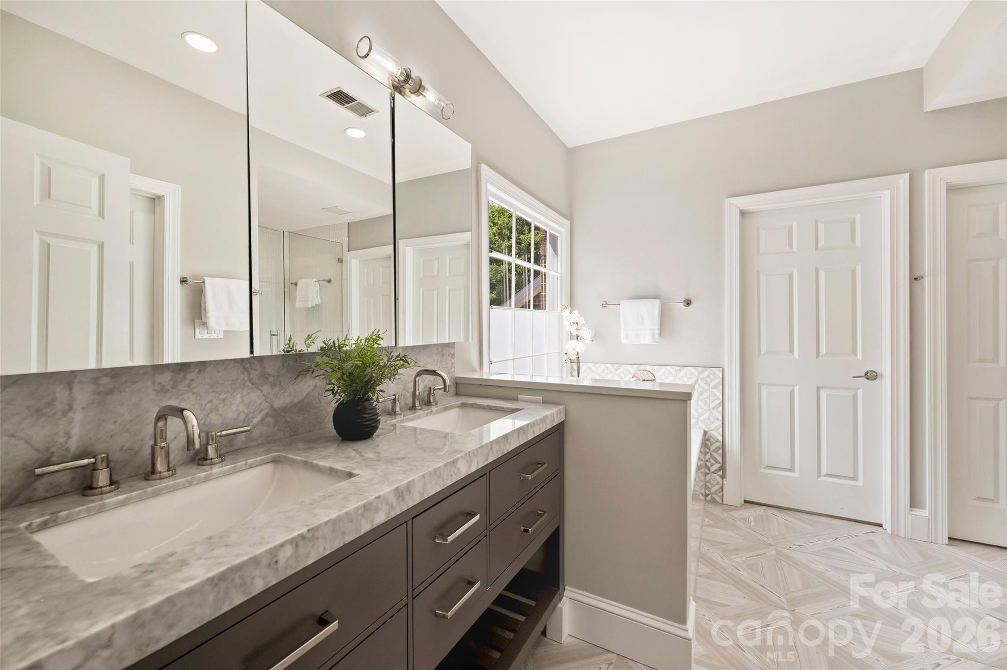 6504 Hunter Pine Lane Charlotte NC 28270