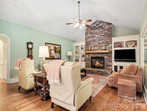 1422 Stone Gate Drive Shelby NC 28150