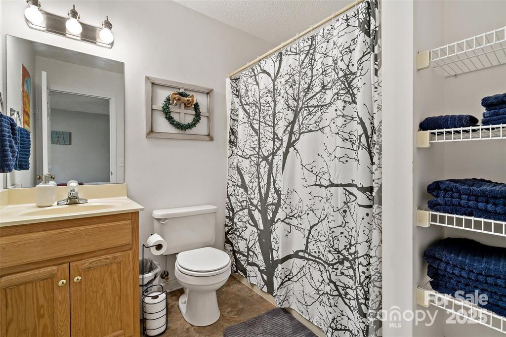 2691 Laurel Pointe Drive Morganton NC 28761