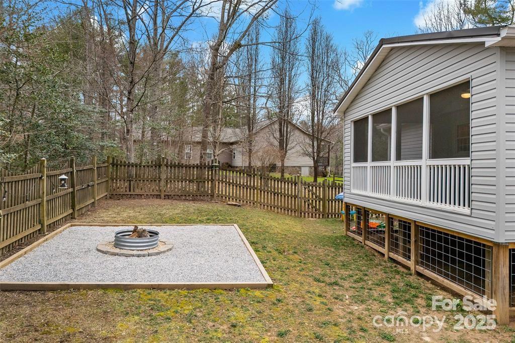 2691 Laurel Pointe Drive Morganton NC 28761