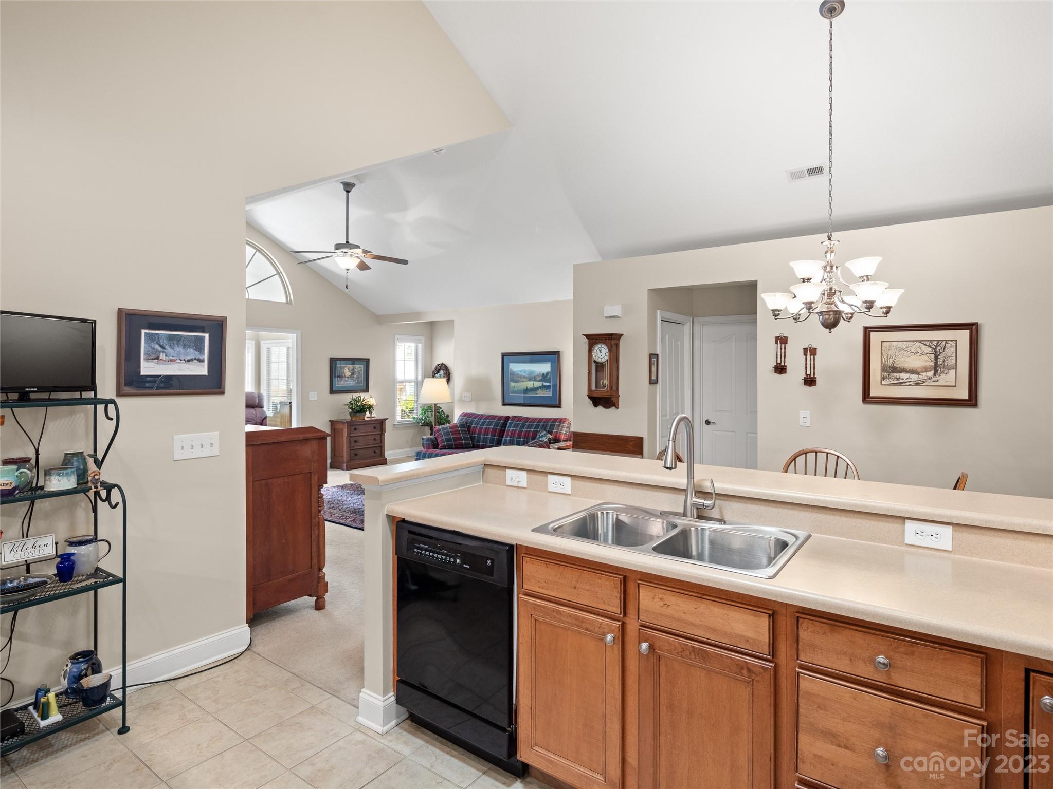 94 Mountain Meadow Circle Weaverville NC 28787