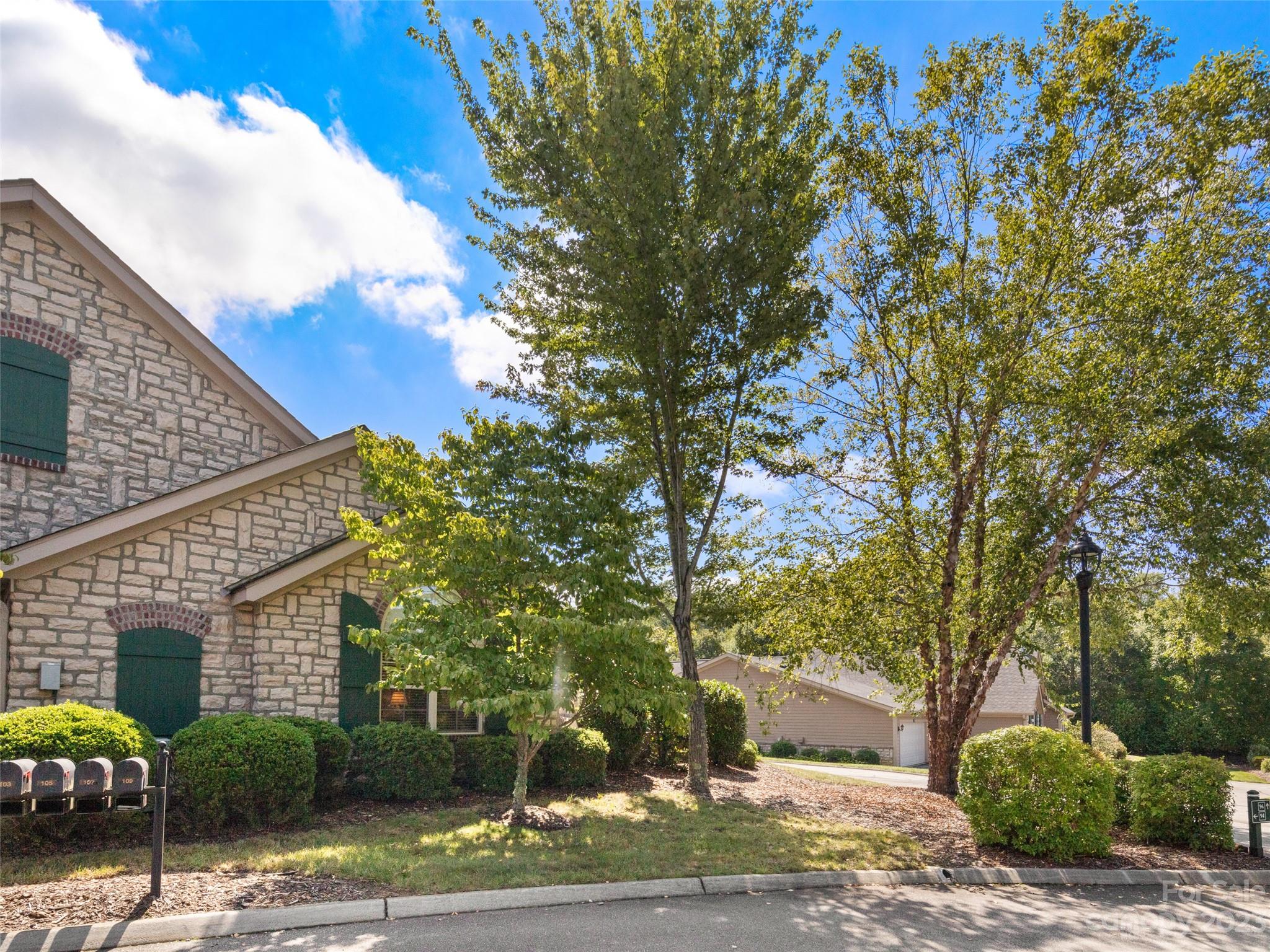 94 Mountain Meadow Circle Weaverville NC 28787