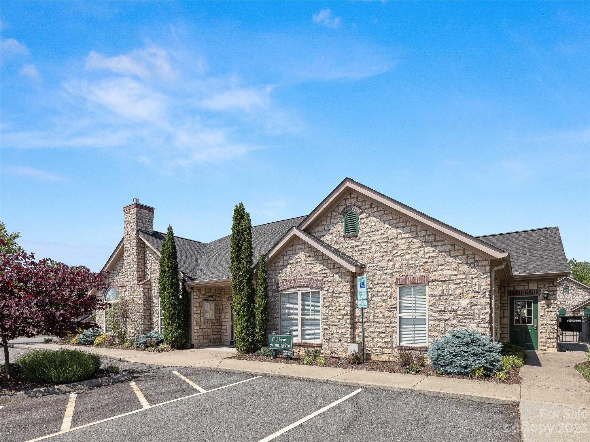 94 Mountain Meadow Circle Weaverville NC 28787