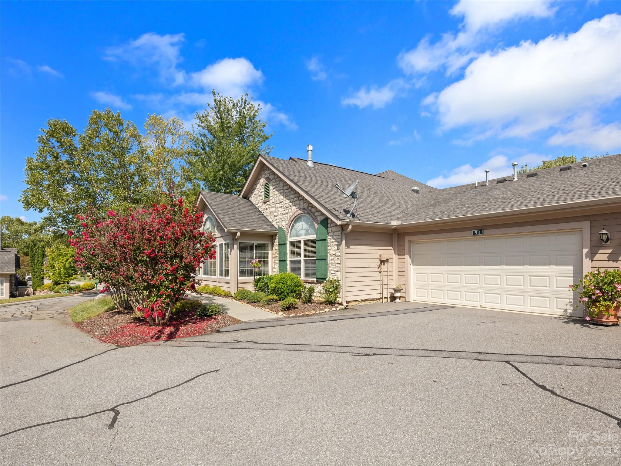94 Mountain Meadow Circle Weaverville NC 28787