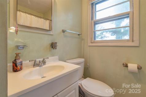 65 Garden Circle Asheville NC 28806