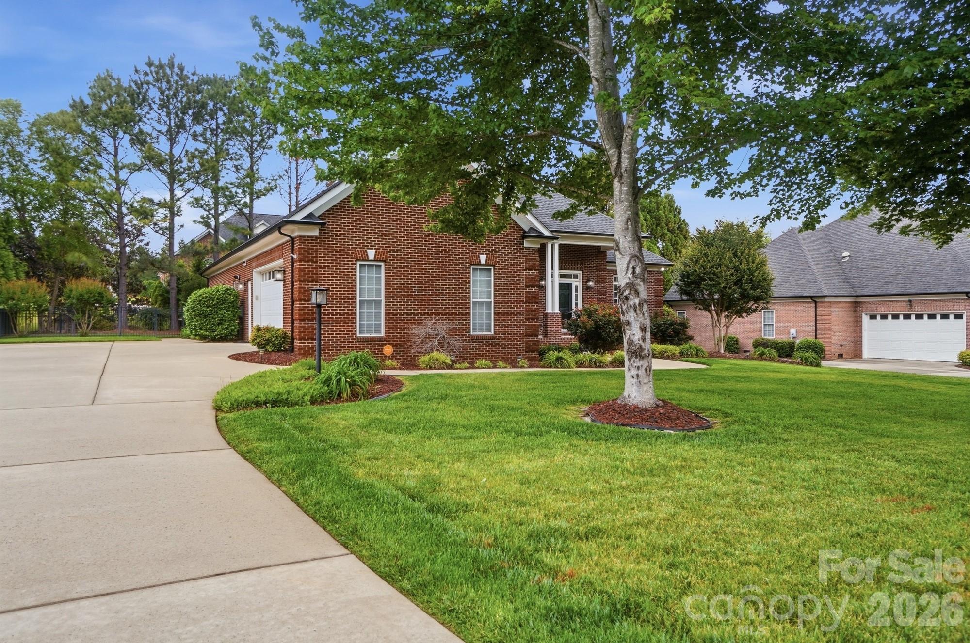 8000 Tottenham Drive Harrisburg NC 28075