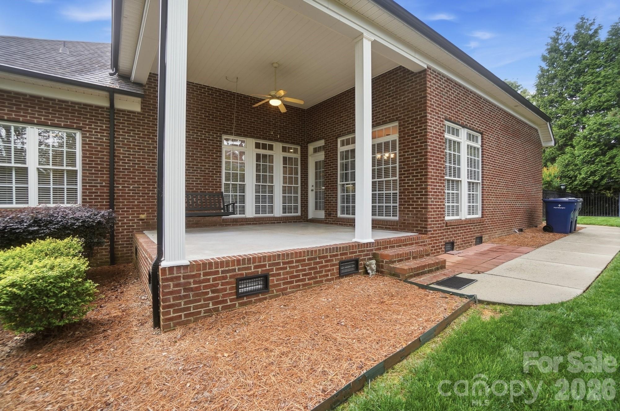 8000 Tottenham Drive Harrisburg NC 28075