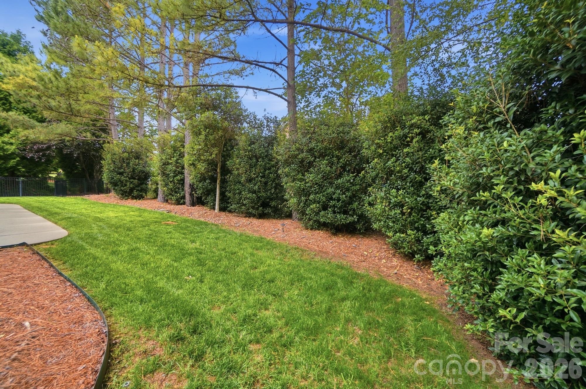 8000 Tottenham Drive Harrisburg NC 28075