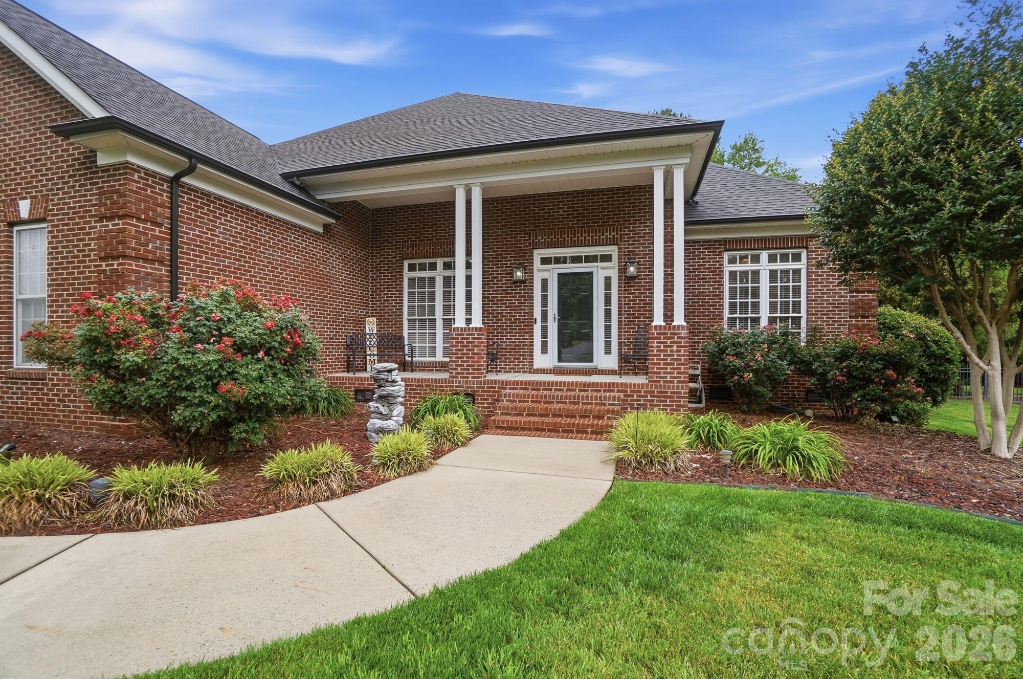 8000 Tottenham Drive Harrisburg NC 28075