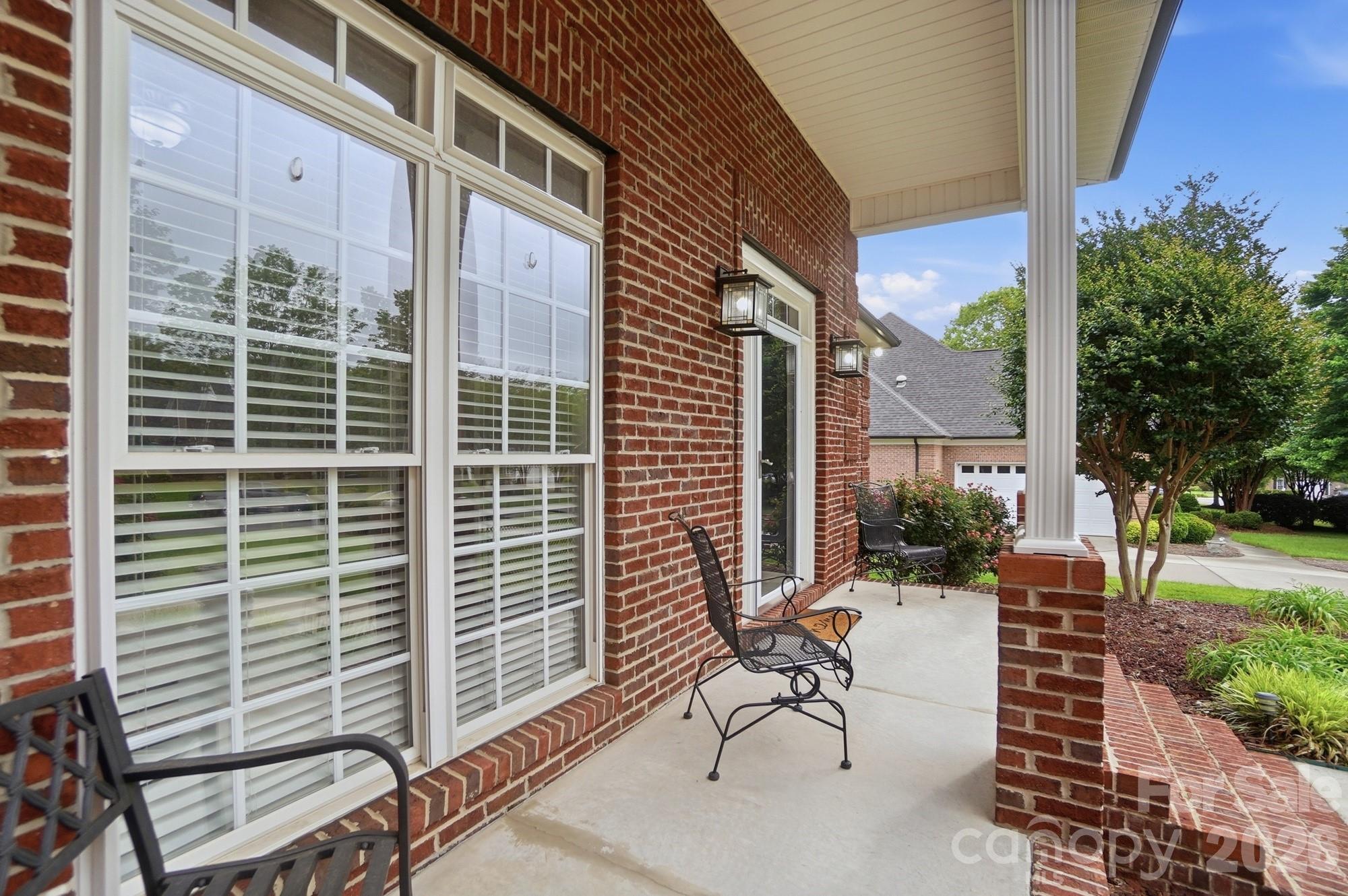 8000 Tottenham Drive Harrisburg NC 28075