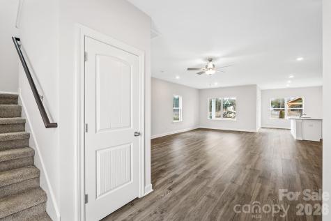 6516 Fairford Drive Charlotte NC 28215