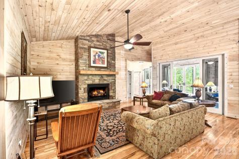 592 Susanna Cove Road Mars Hill NC 28754