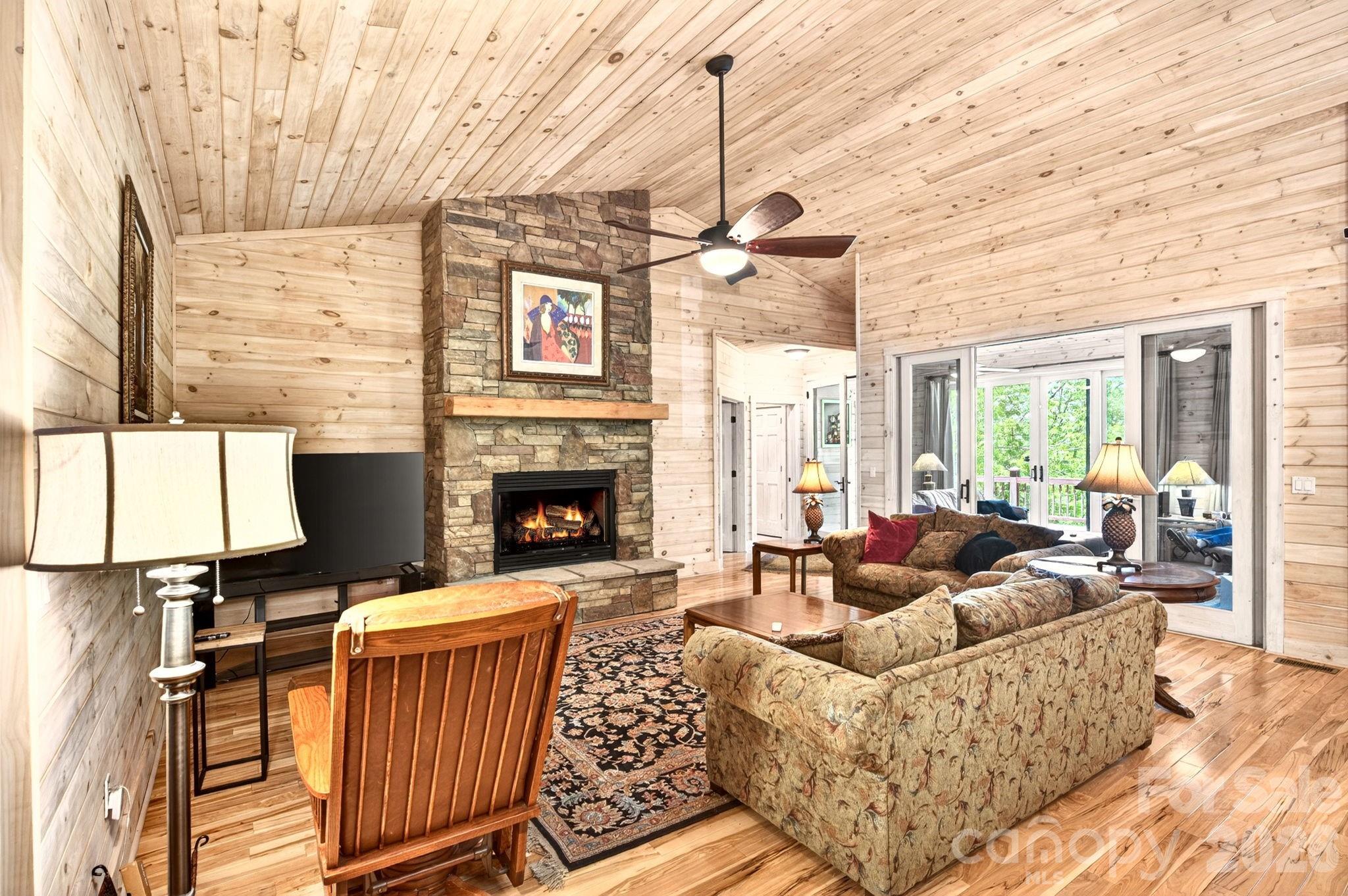 592 Susanna Cove Road Mars Hill NC 28754
