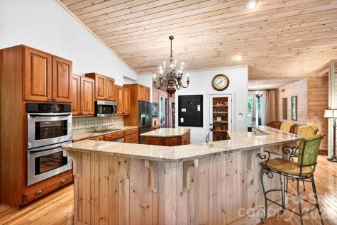 592 Susanna Cove Road Mars Hill NC 28754
