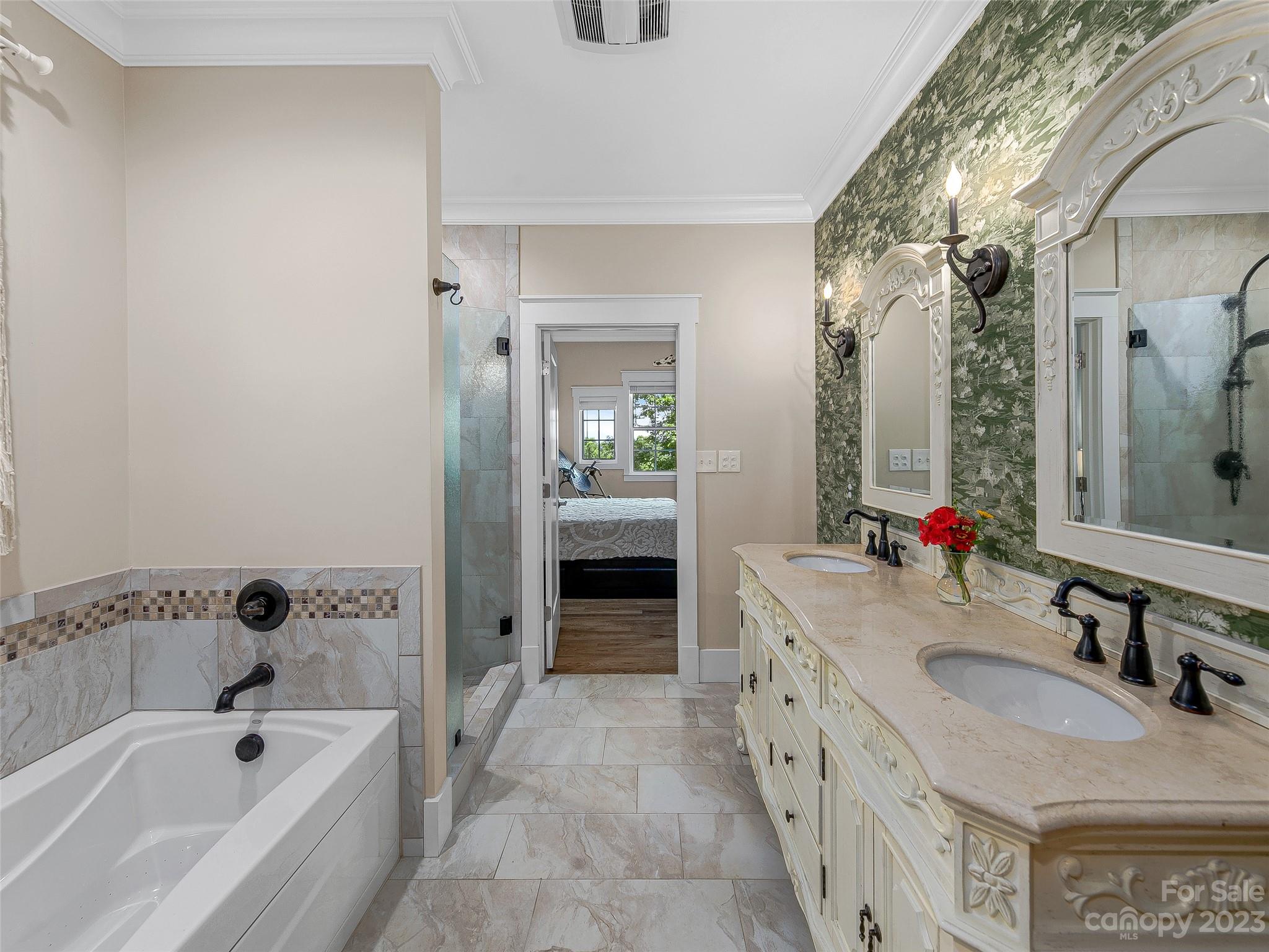 27 Acadia Drive Asheville NC 28806