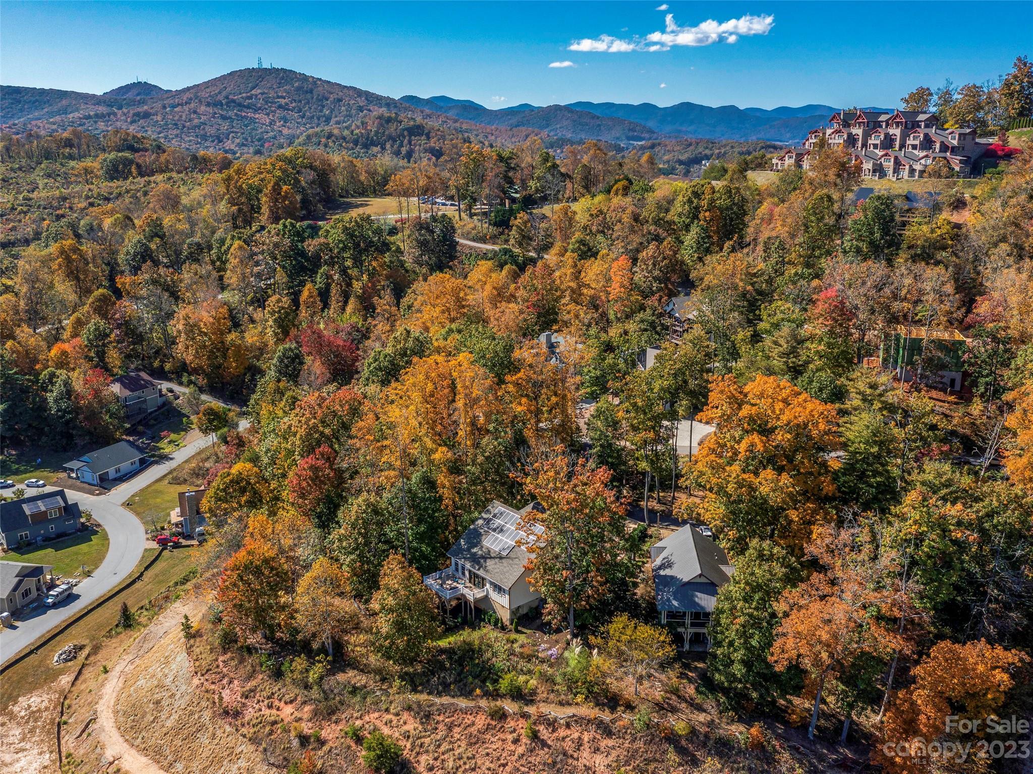 27 Acadia Drive Asheville NC 28806