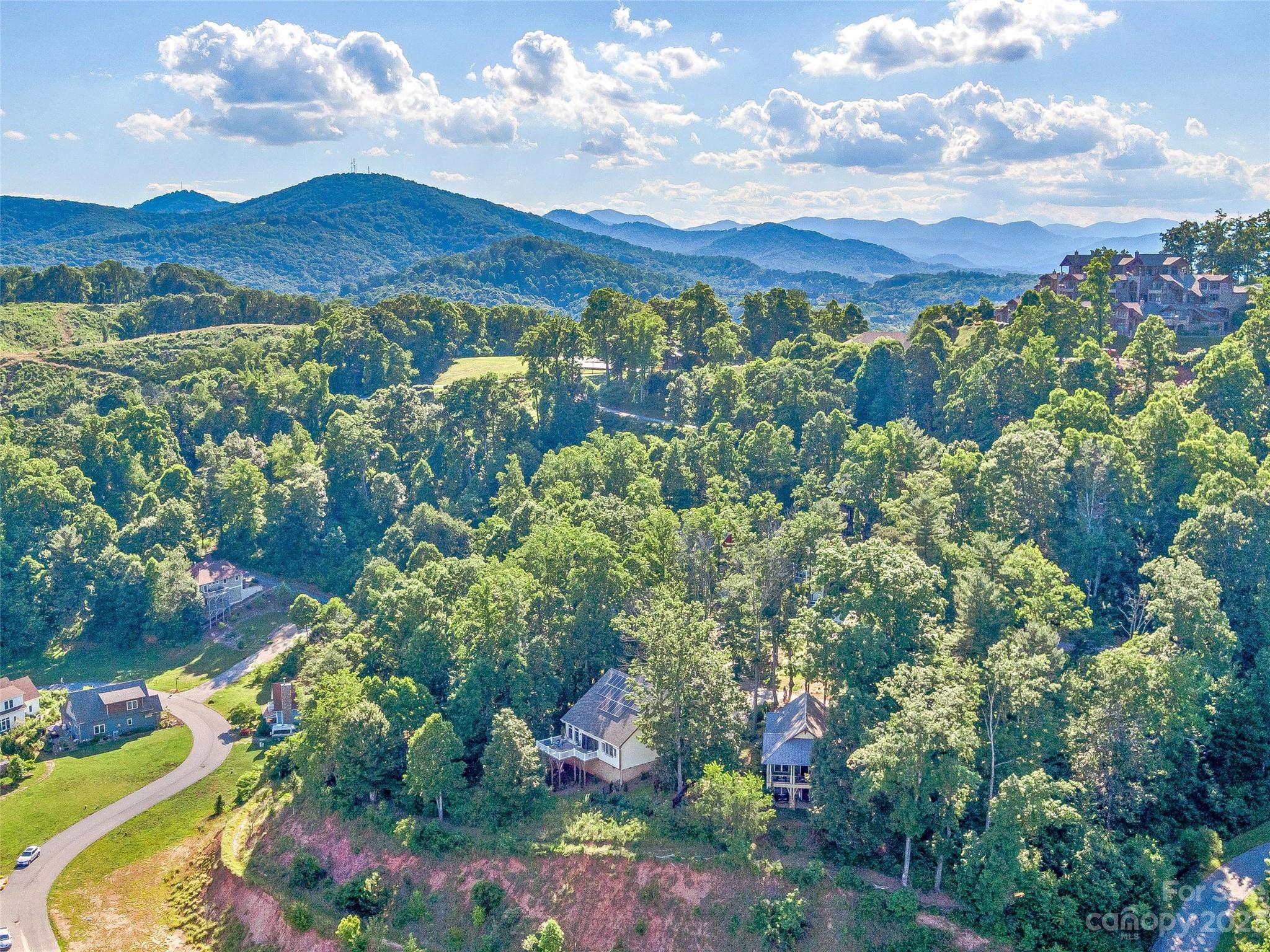 27 Acadia Drive Asheville NC 28806