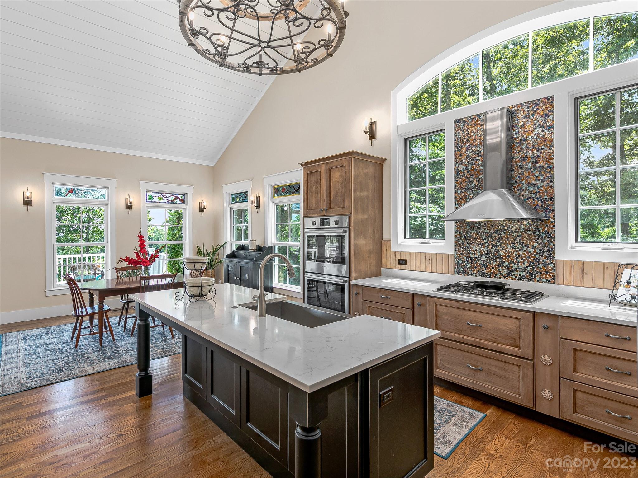 27 Acadia Drive Asheville NC 28806