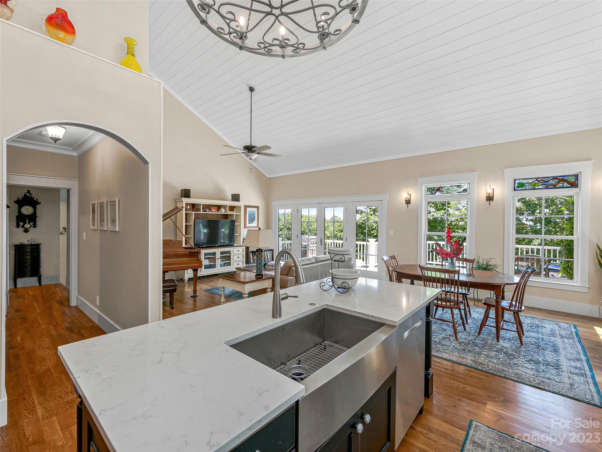 27 Acadia Drive Asheville NC 28806