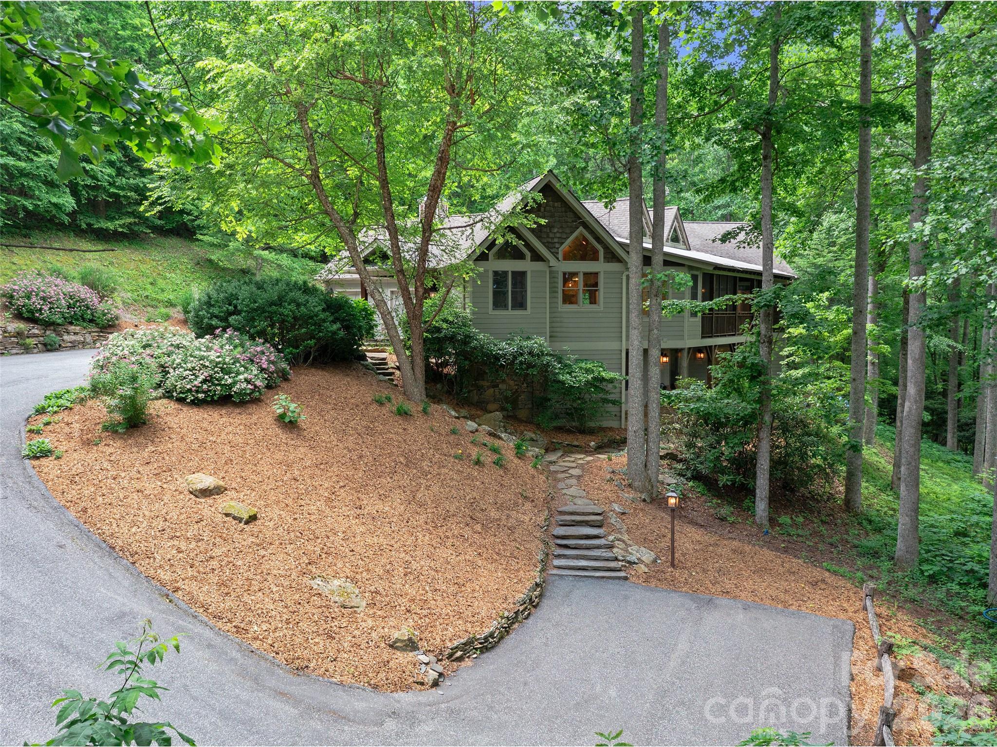 71 Chestnut Hill Road Spruce Pine NC 28777