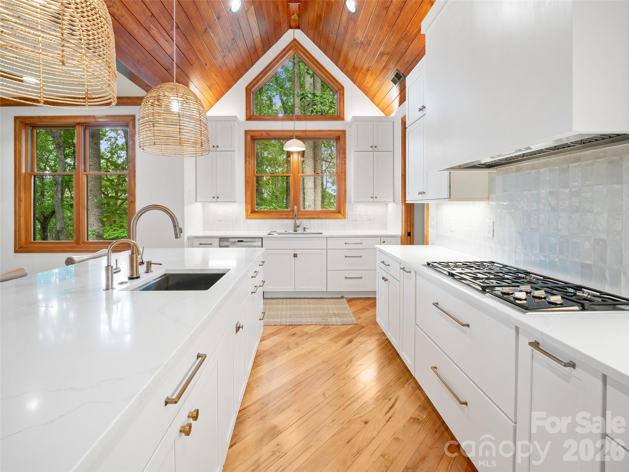 71 Chestnut Hill Road Spruce Pine NC 28777
