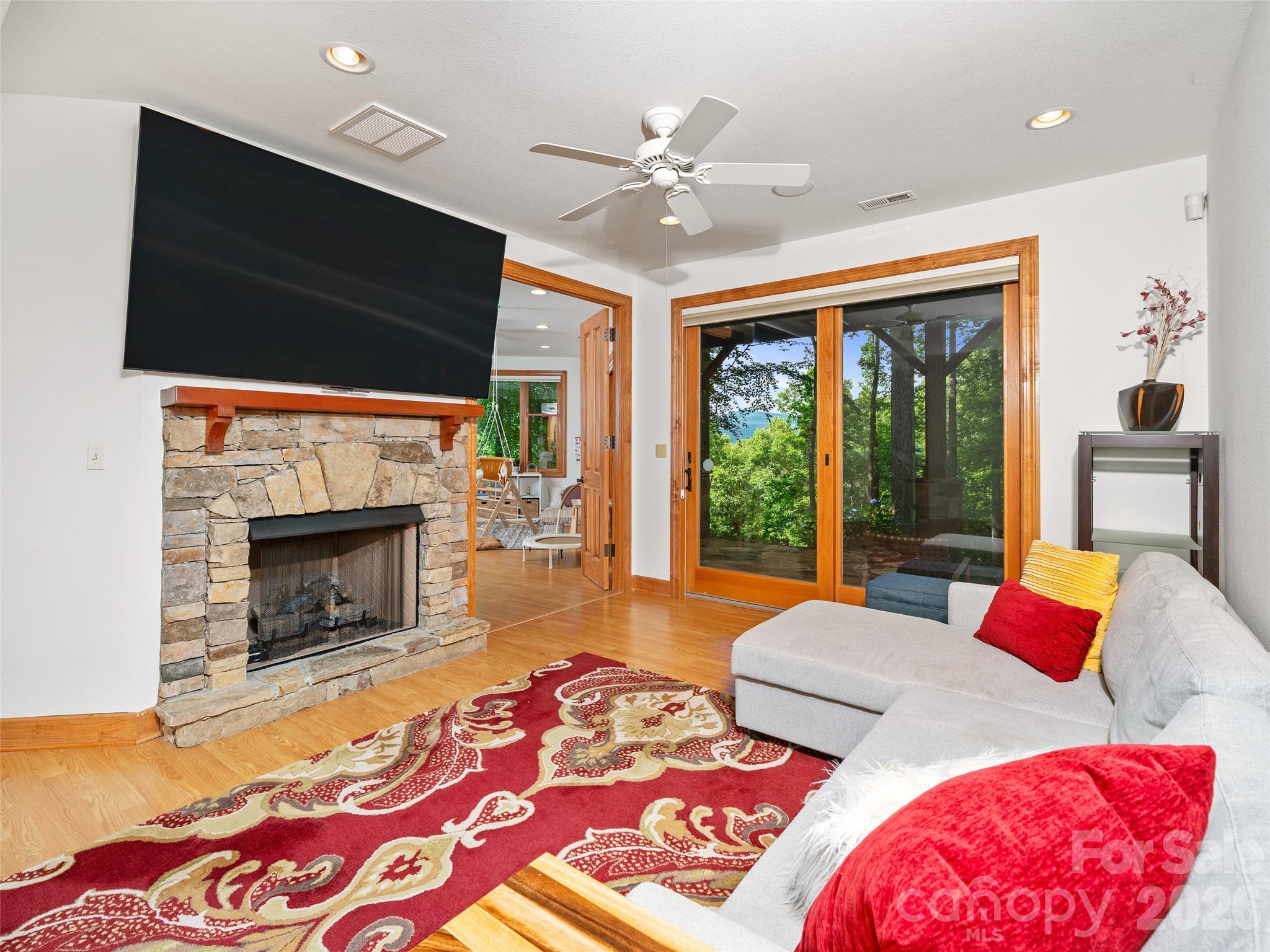 71 Chestnut Hill Road Spruce Pine NC 28777