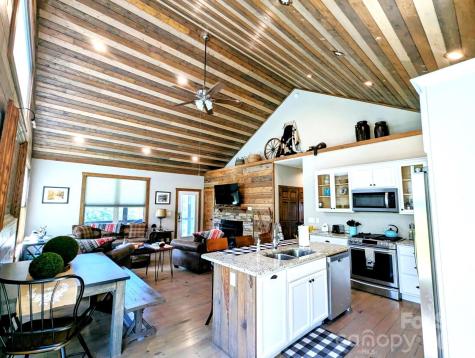 10 Rio Bravo Drive Sylva NC 28779